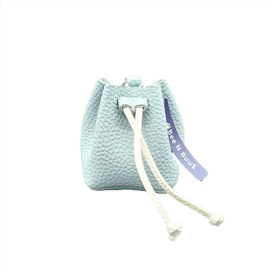Durable poop bag dispenser clipped to dog leash (Blue)